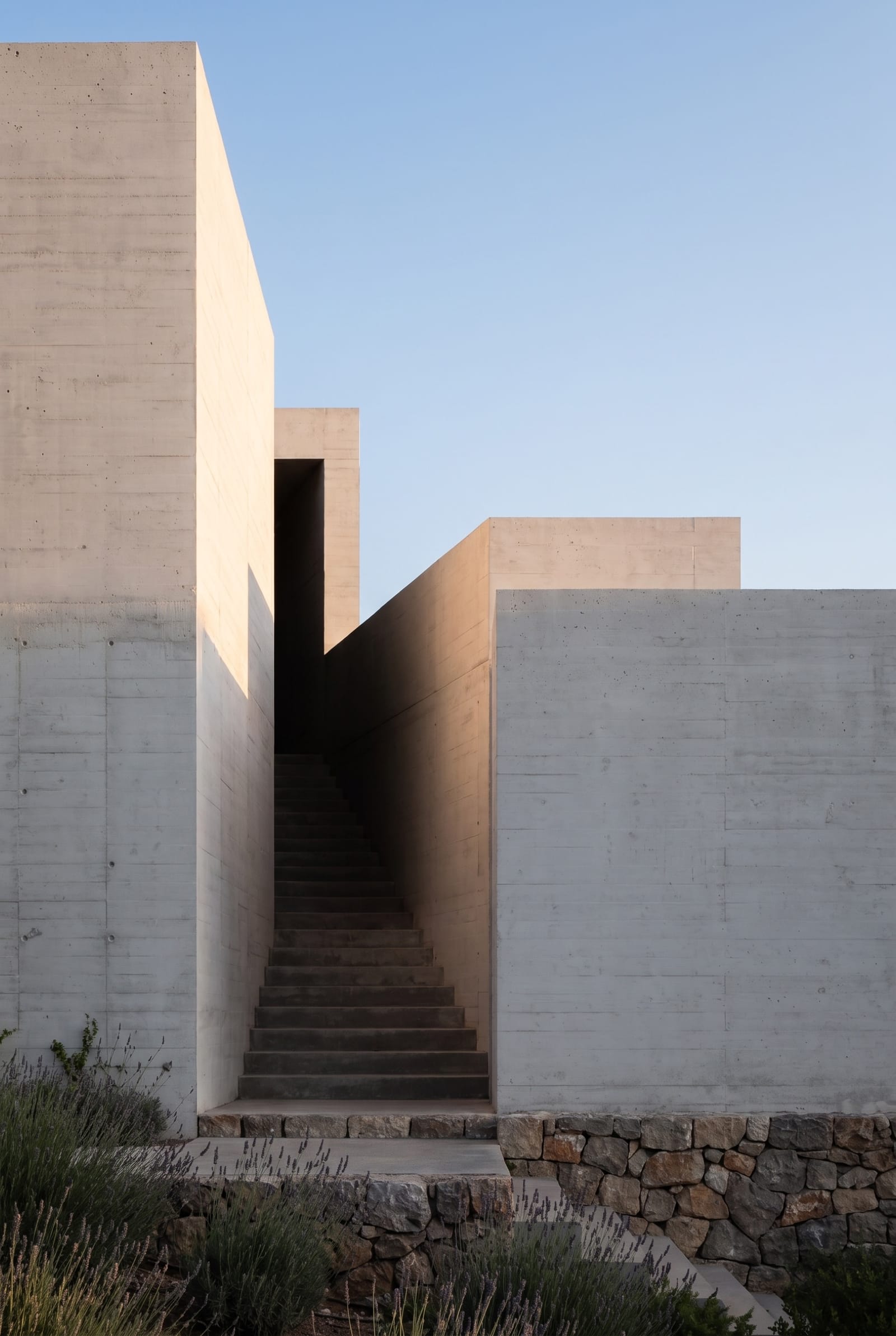The stair between the second and third volume
